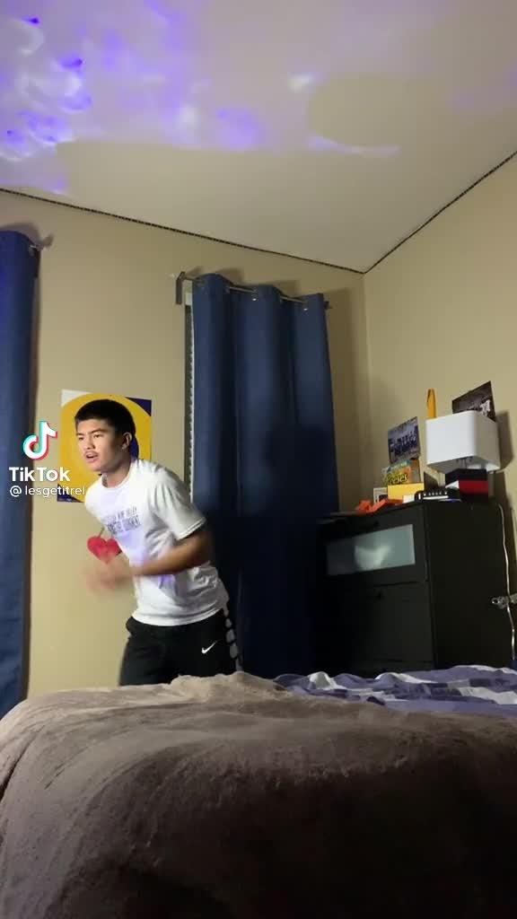 Apex Legends: Memes - Horizon Ultimate be like... video cover image 1