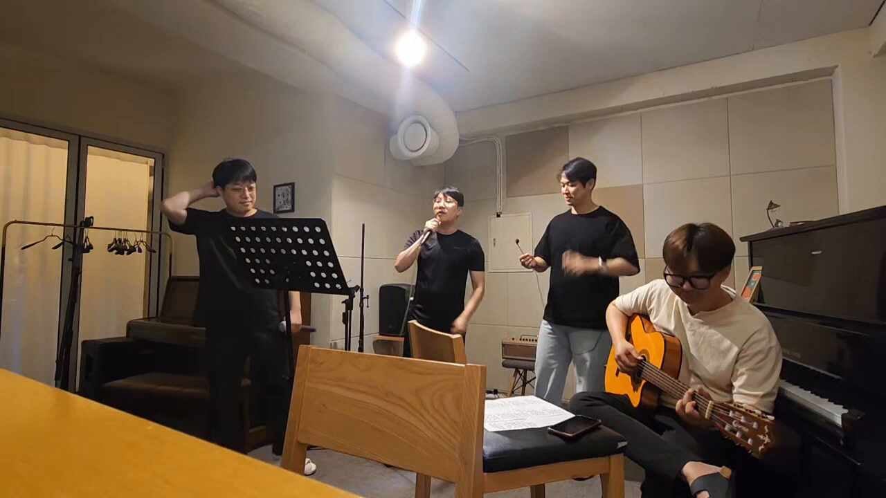 2번째 스튜디오 사진