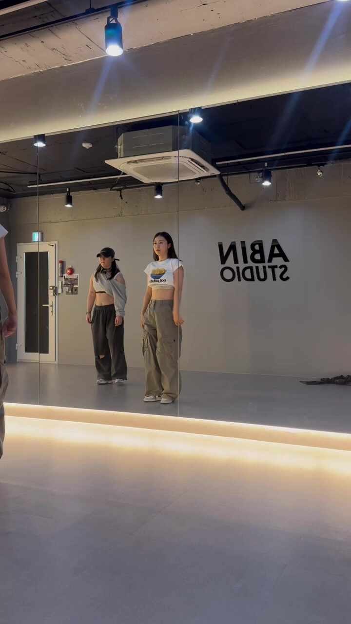 4번째 스튜디오 사진