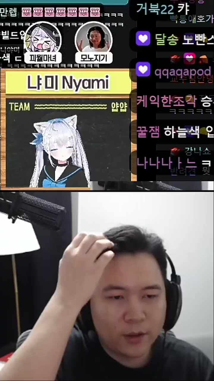 하늘색