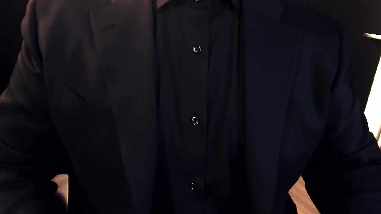 와.. 가슴팍 소리가..