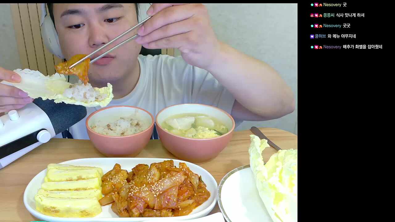 11/02 수랏상 . 김치제육.계란말이.알배추.묵은지지짐이.순두부계란국