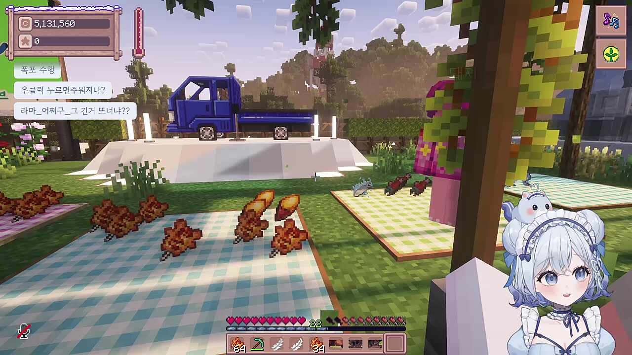 분명 뭔가를 드시는거 같은데 입 모양이?