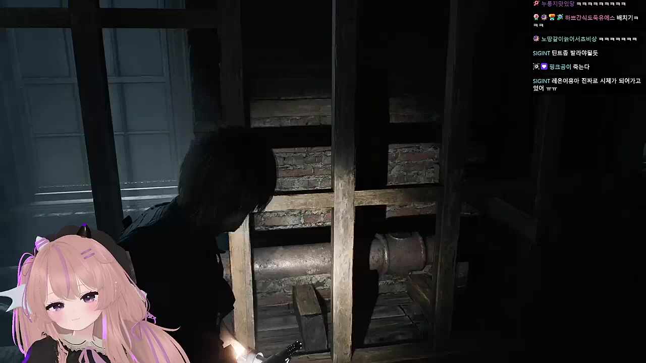 레온 가슴보고 침 삼키는...