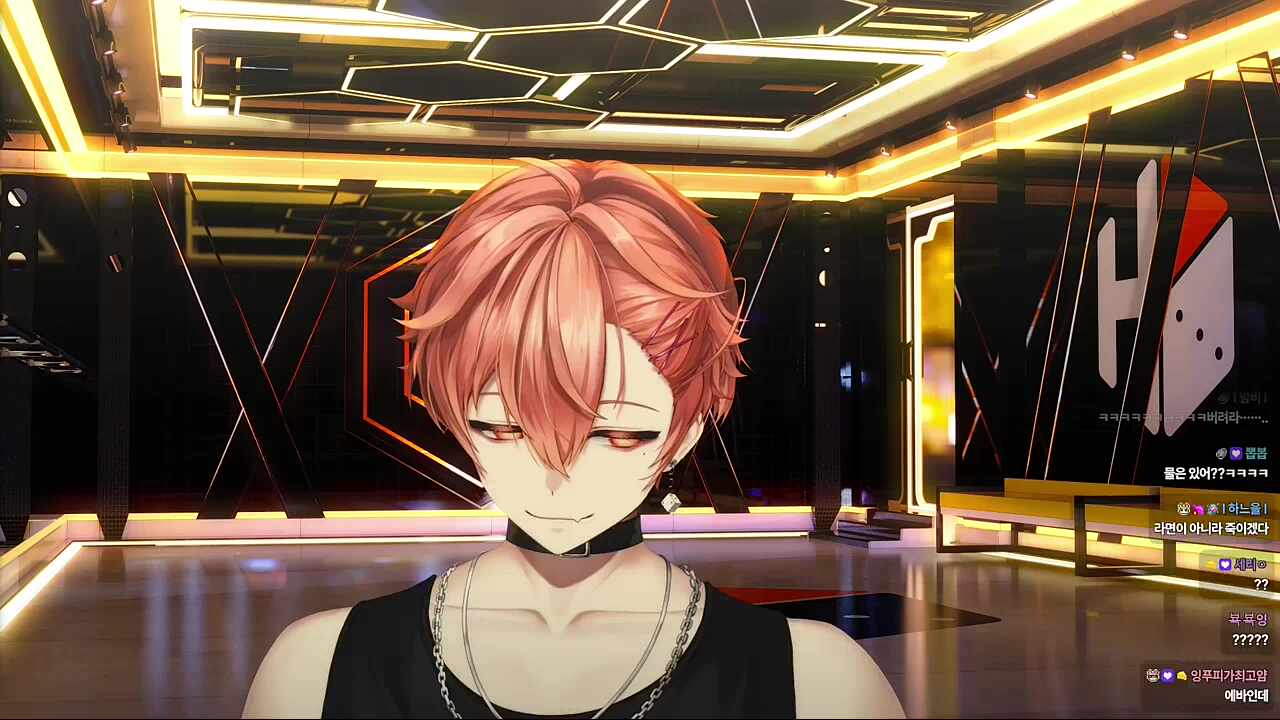 물 넣은지 40분 지나서 퉁퉁 불은 컵라면 ㅋㅋㅋㅋㅋ