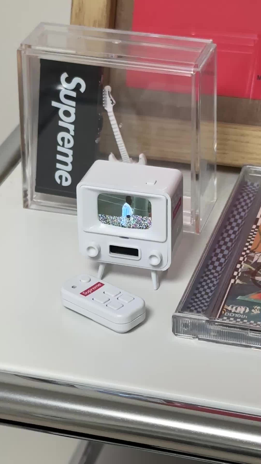 Supreme x Tiny TV 2 W STYLE | KREAM
